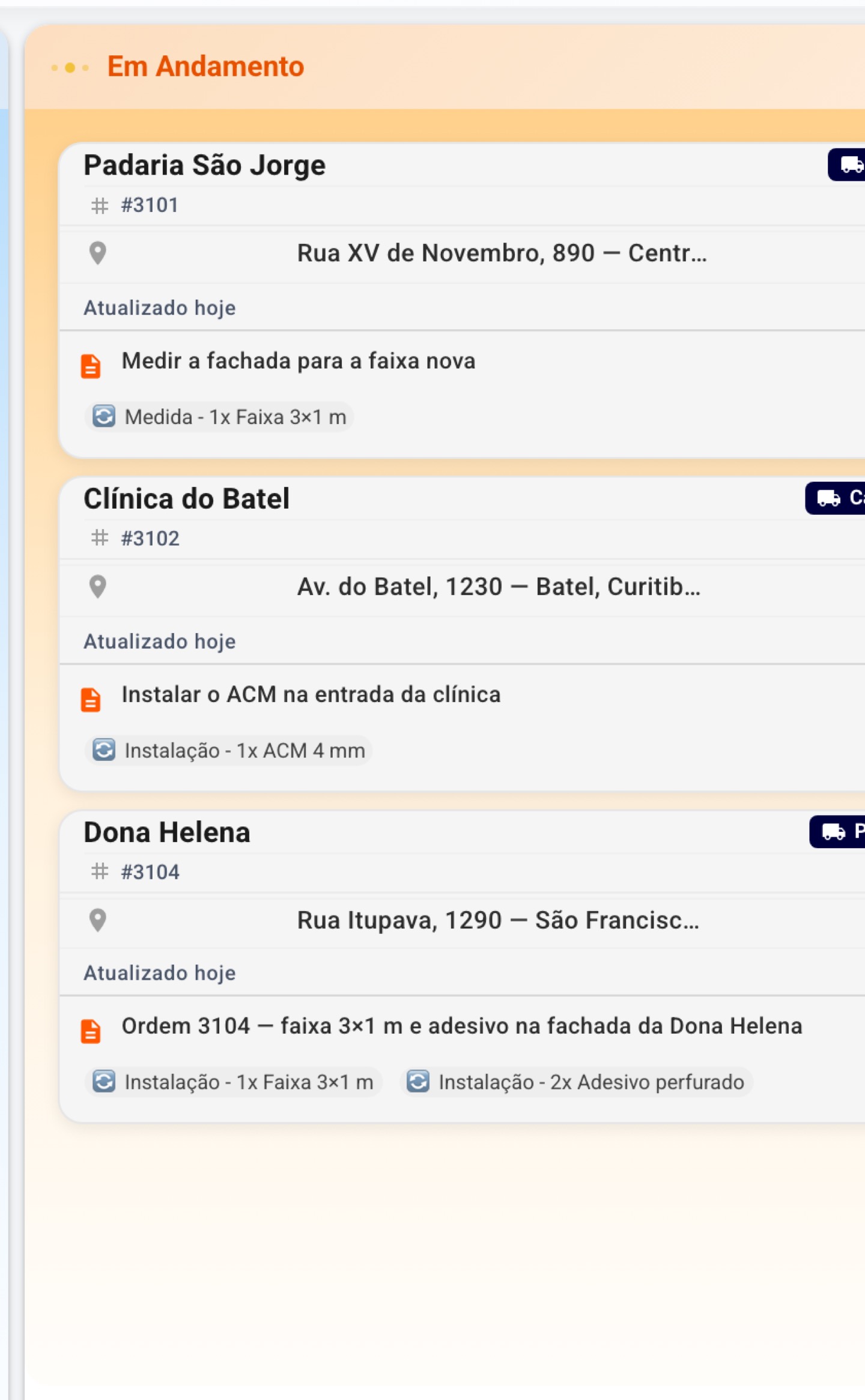 O quadro do dia mostra o que está agendado, o que anda e o que já terminou — com a ordem de serviço, não com metro cúbico.